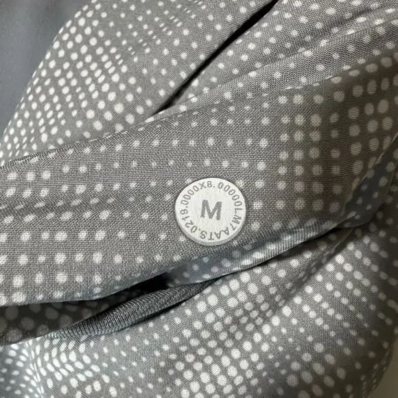 Lululemon T.H.E. Short 11” Linerless Illusion White Light Cast Gray Mens Medium - Picture 6 of 6